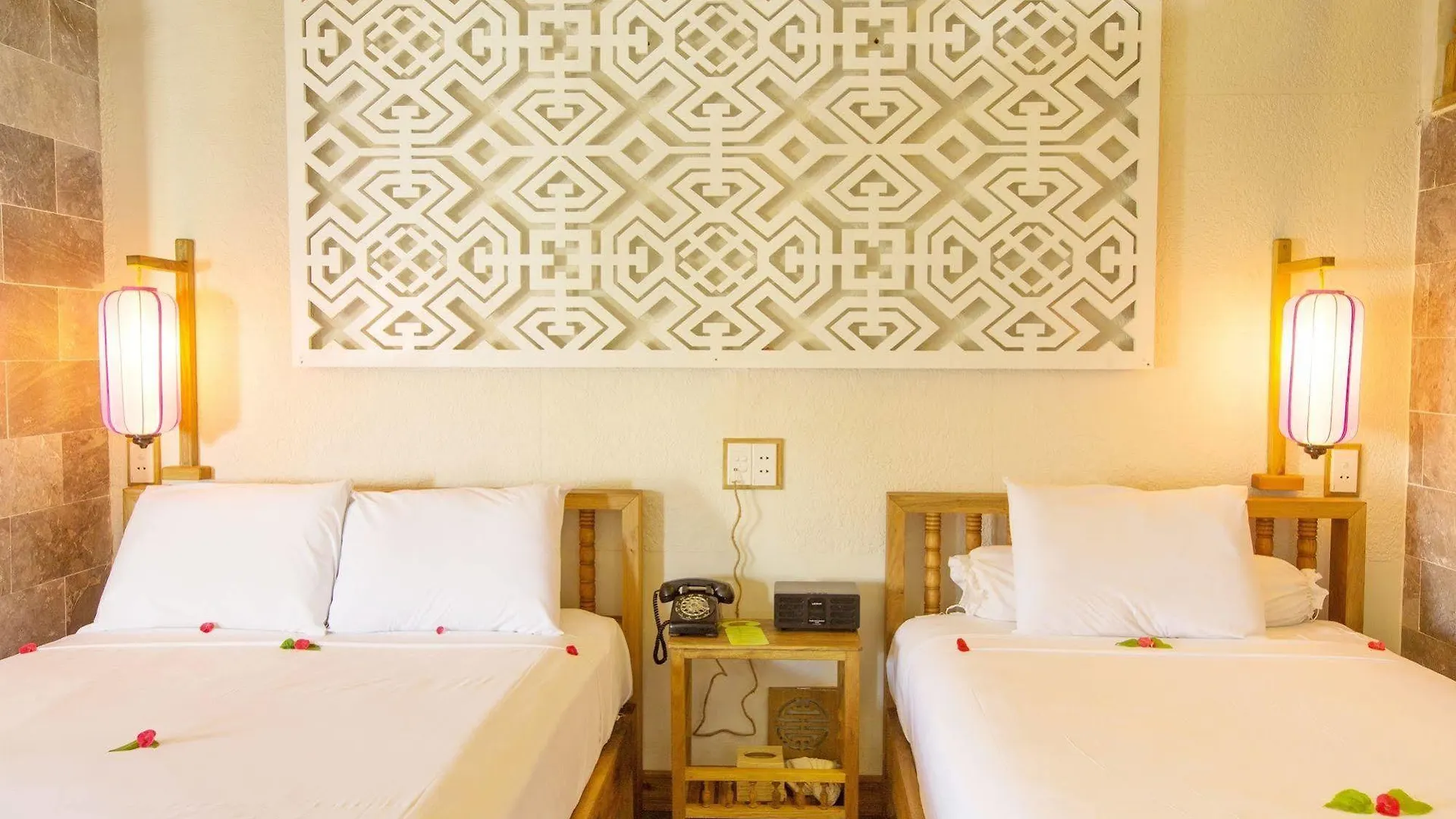 **  Hoi An Pho Library Hotel Vietnam